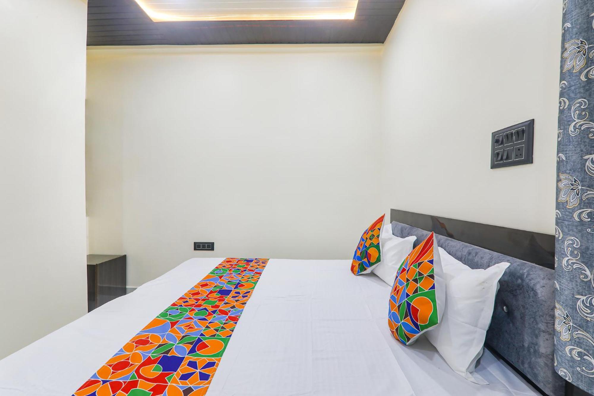 Fabexpress Awadh Inn - 400M From Shri Ram Janam Bhumi Ayodhya Exteriér fotografie